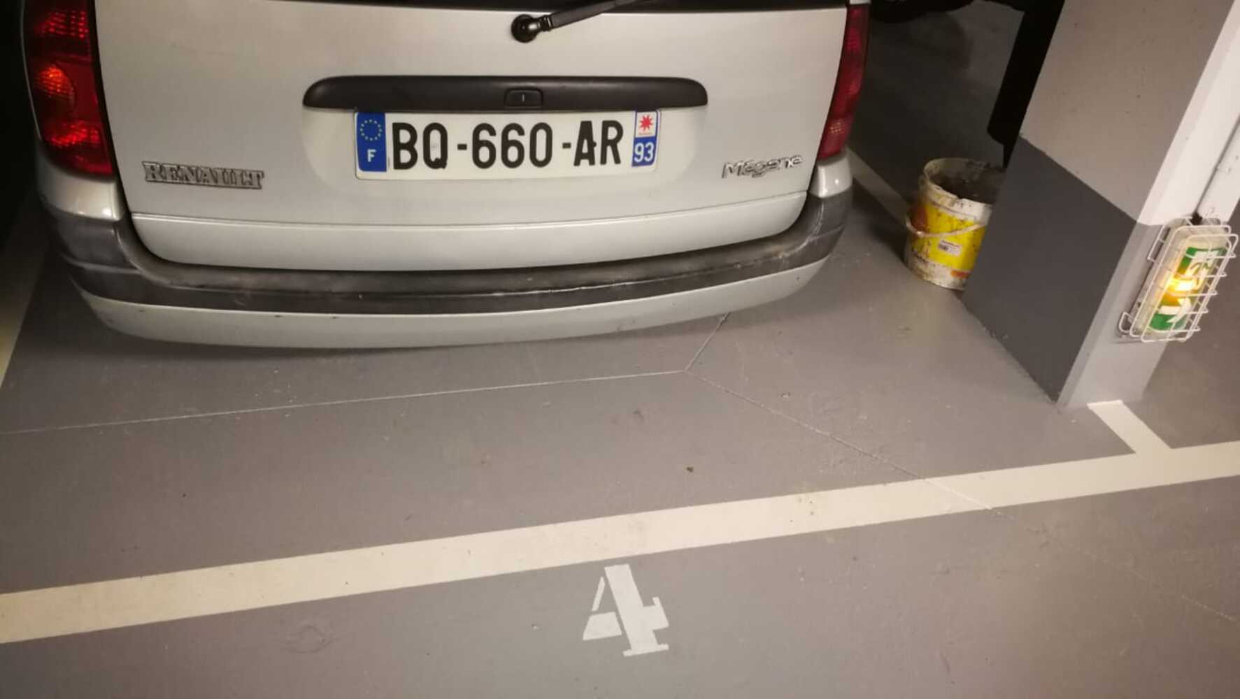 Place de parking à louer