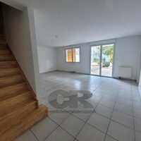 Duplex nu à louer