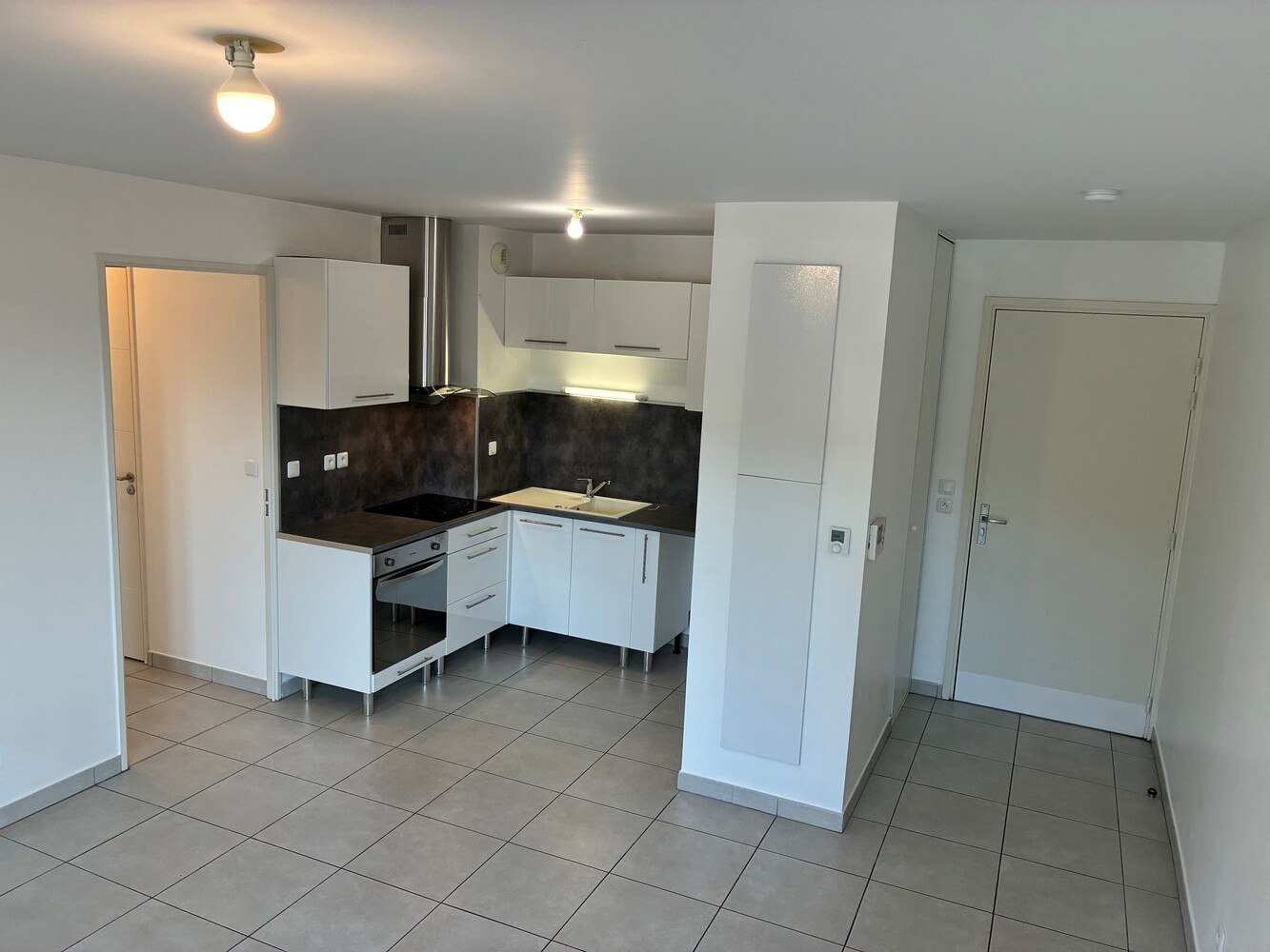 Appartement nu à louer