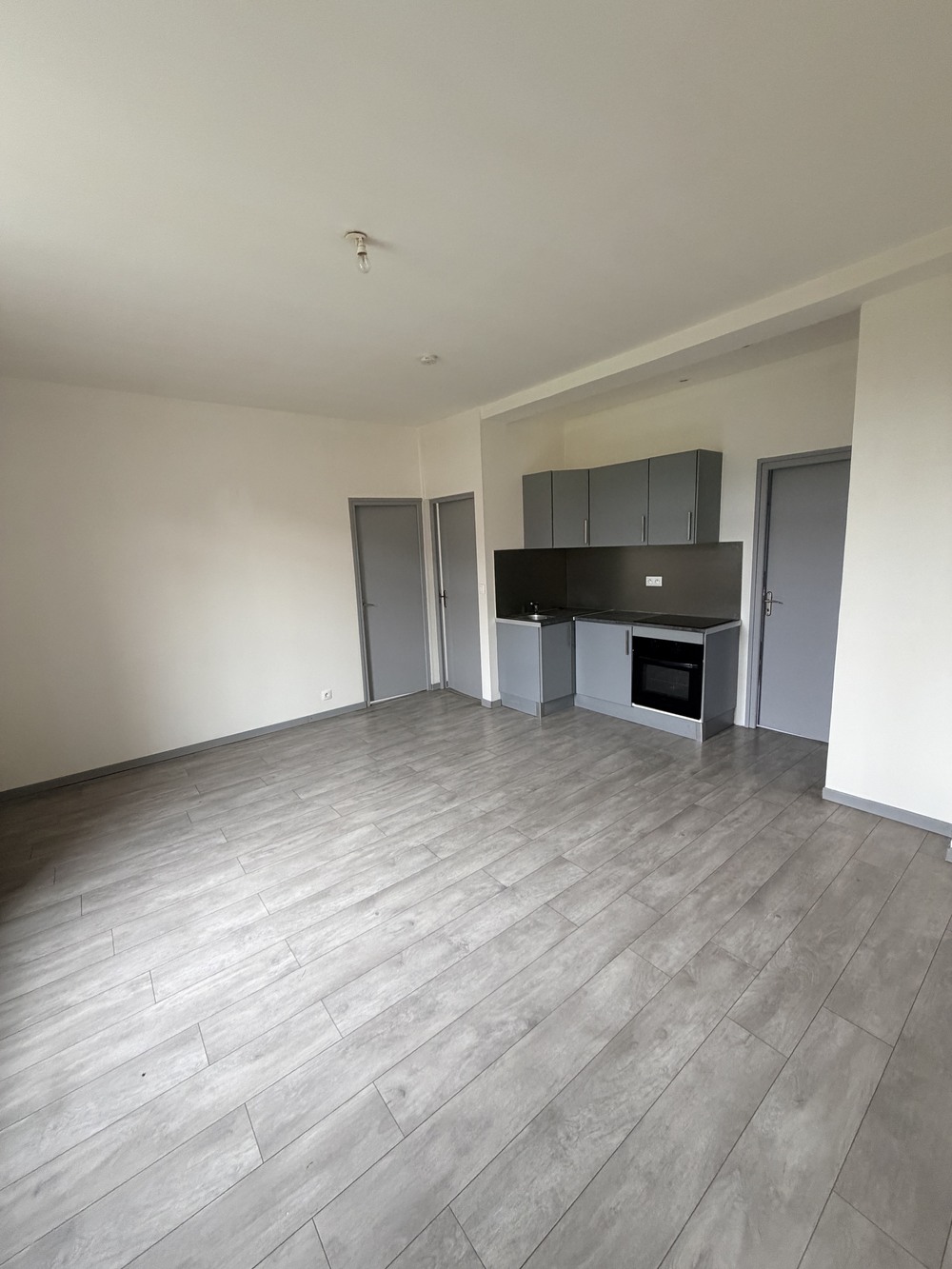 Appartement nu à louer