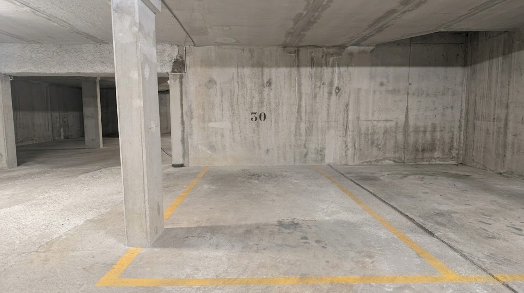 Place de parking à louer
