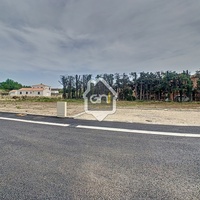 Terrain 13560 Sénas