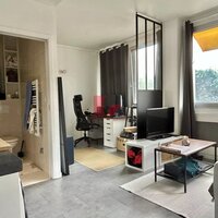 Vanves - Studio 21 m2 bien aménagé - Parking