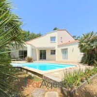 MAISON D'ARCHITECTE AVEC PISCINE