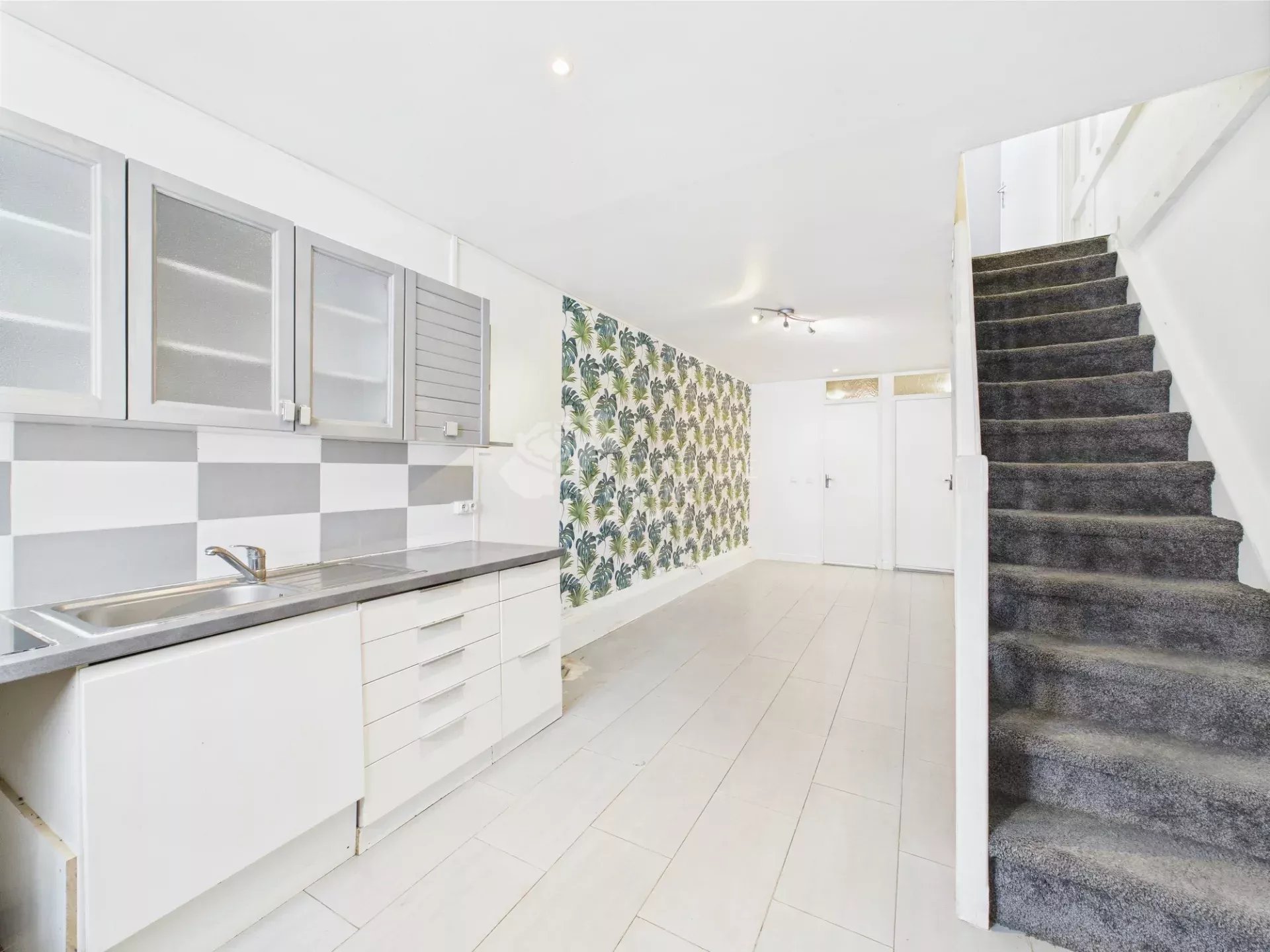 Appartement nu à louer
