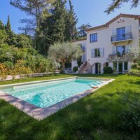 Villa d’Exception - 257 m² - 7 Chambres - Jardin & Piscine - Cen