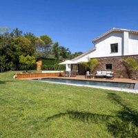 Villa Moderne Meublée 180m² avec Piscine – 4 Chambres, Proche Mo