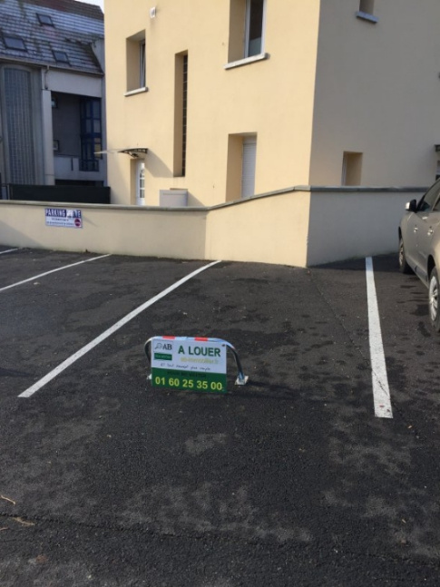 Place de parking à louer