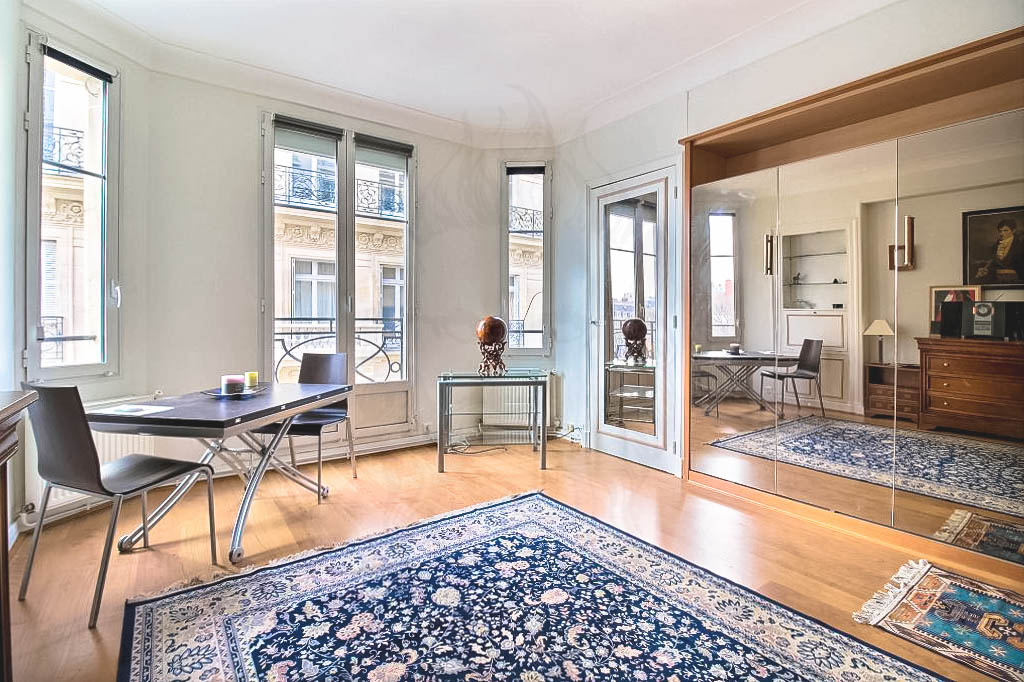 Studio meublé à louer