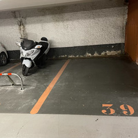 Paris Centre 4�me Place de parking large � vendre