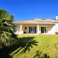 VILLA avec PISCINE