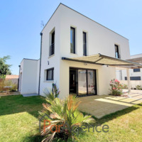 MAISON RECENTE - 104M2 HAB - 1000M CENTRE-VILLE - 1300M PONT