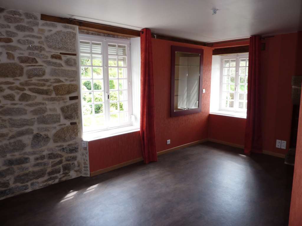 Studio nu à louer