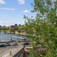PLACE DAUPHINE - QUAI DE L'HORLOGE