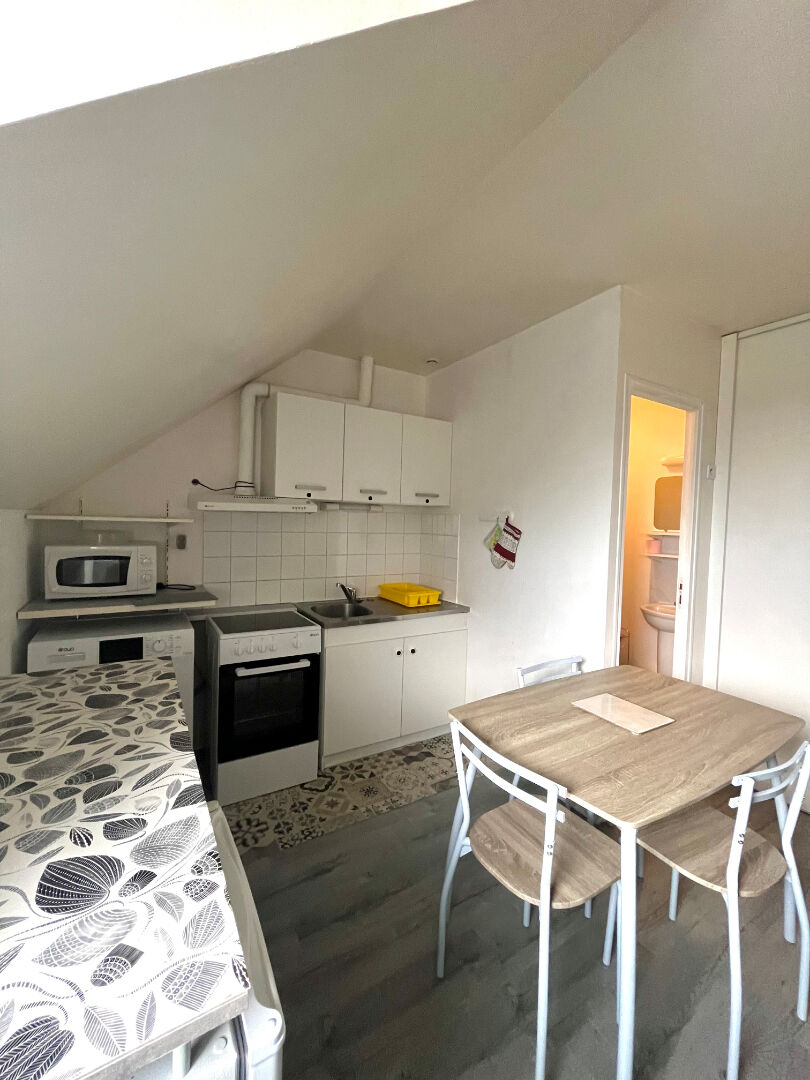 Studio meublé à louer