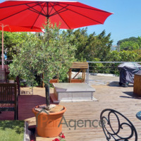 ROYAN CENTRE VILLE APPARTEMENT T4 AVEC GRANDE TERRASSE