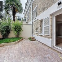 Maison  4 chambres COURBEVOIE BECON SEINE