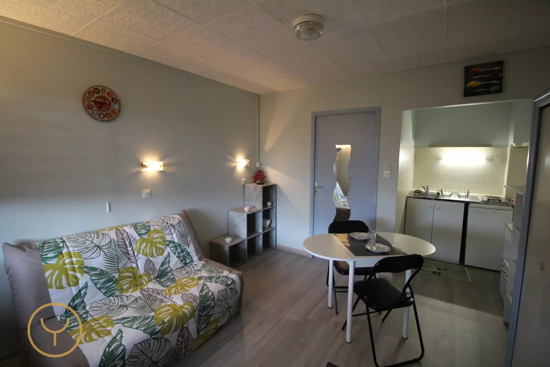 Studio meublé à louer