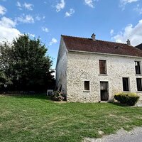 Belle Maison Briarde avec potentiel !!!