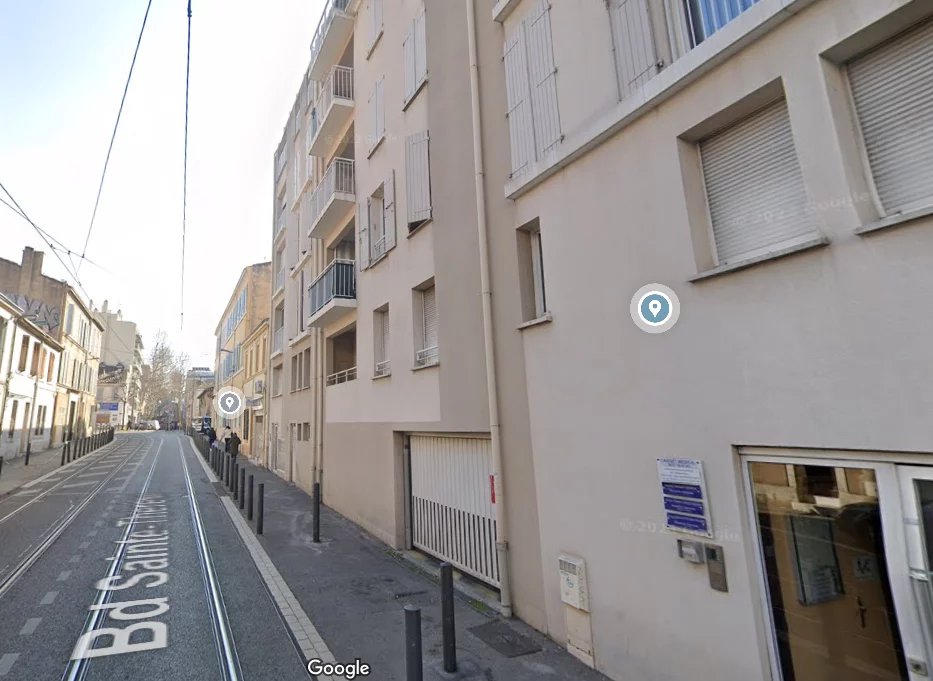 Place de parking à louer