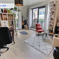 Paris 18�me March� St Pierre
