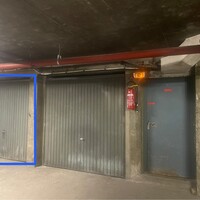 Emplacement de parking fermé