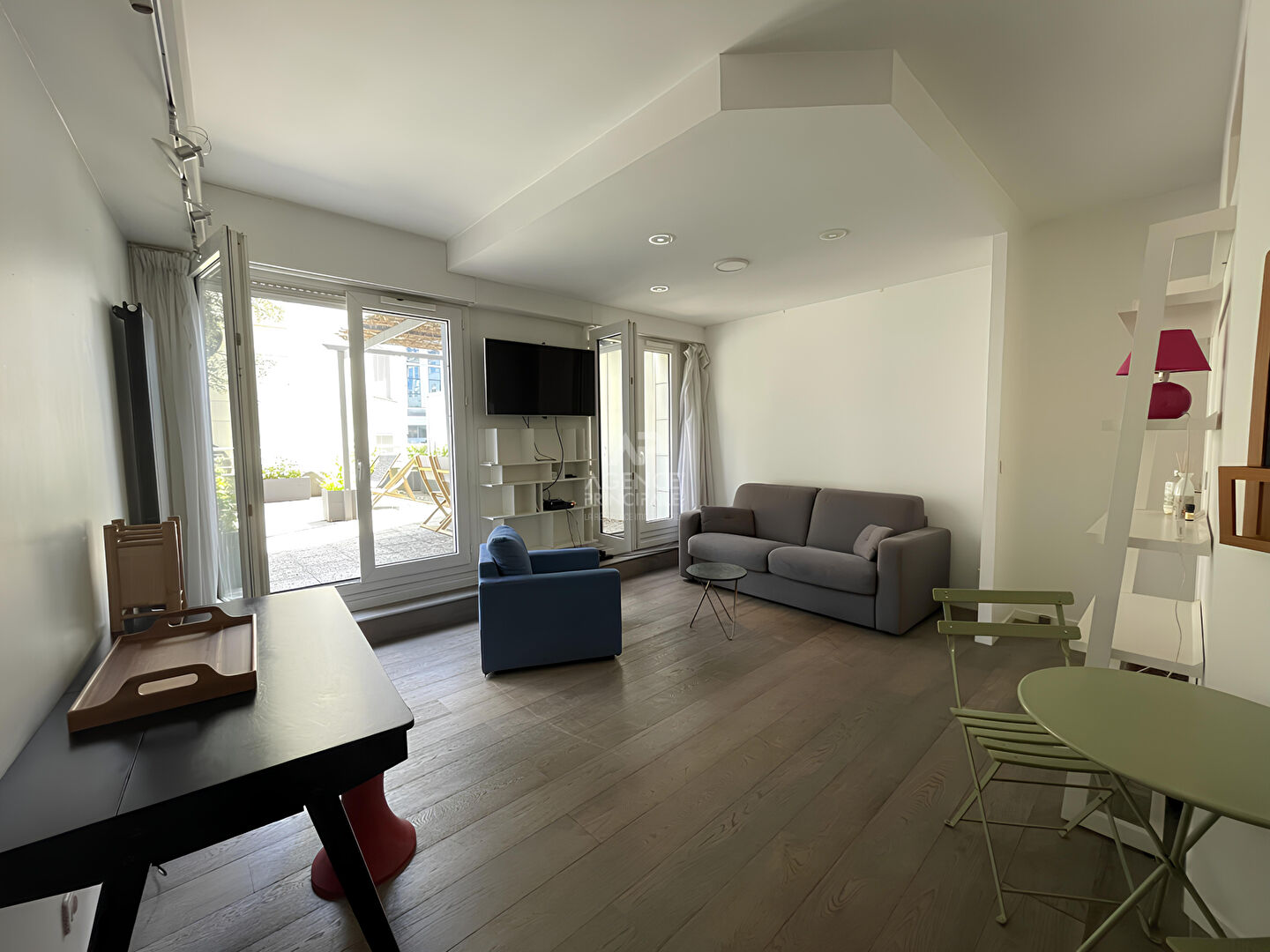 Studio meublé à louer