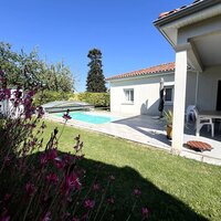 Située à Pujols, à deux pas de Villeneuve sur Lot, plain pied d'