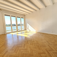 APPARTEMENT 3 PIECES AVEC LOCAL ET CAVE
