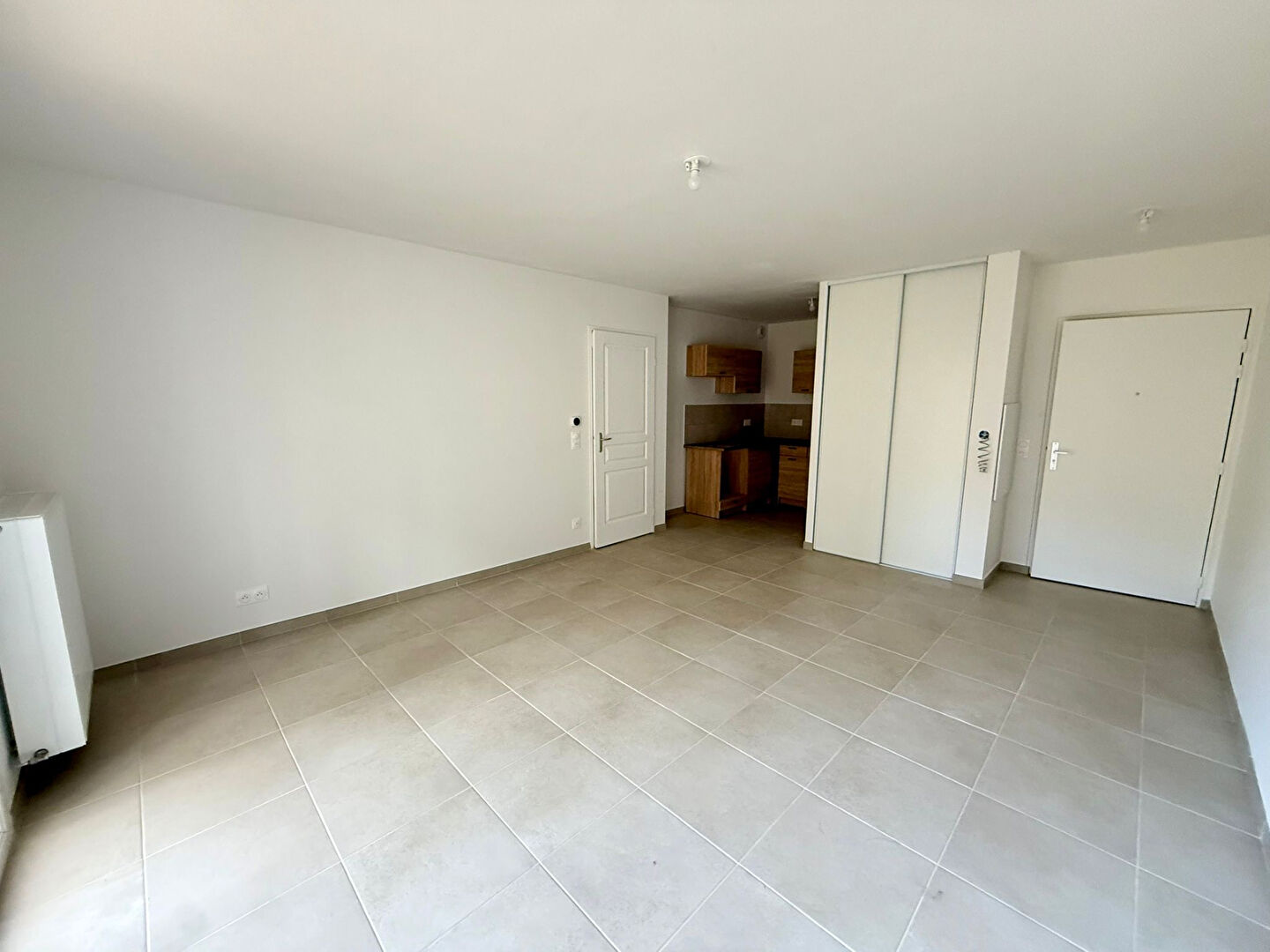 Appartement nu à louer