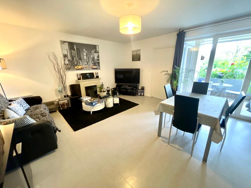 Appartement nu à louer