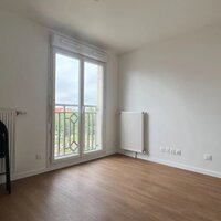 LE BLANC MESNIL - STUDIO - 22M2 - 770.00 EUROS CC - CHAUFFAGE CO