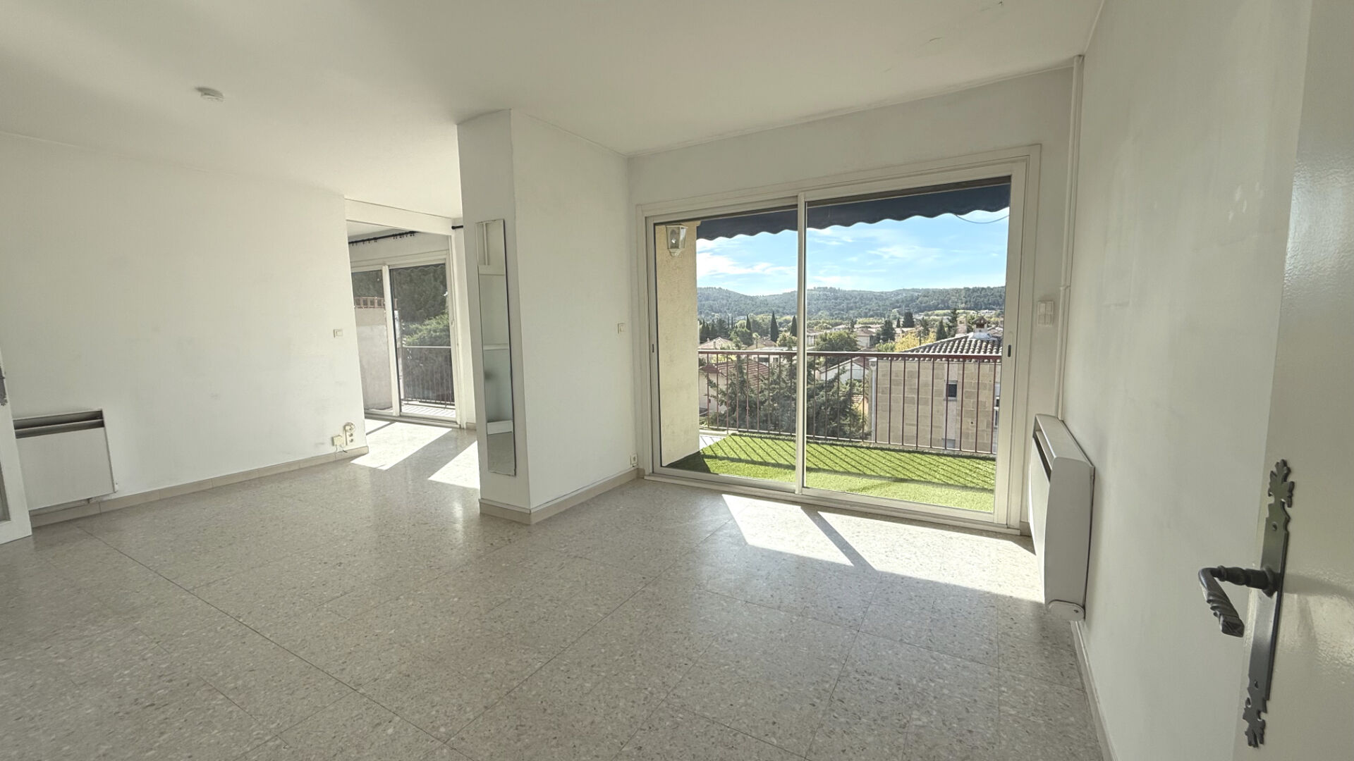 Appartement nu à louer