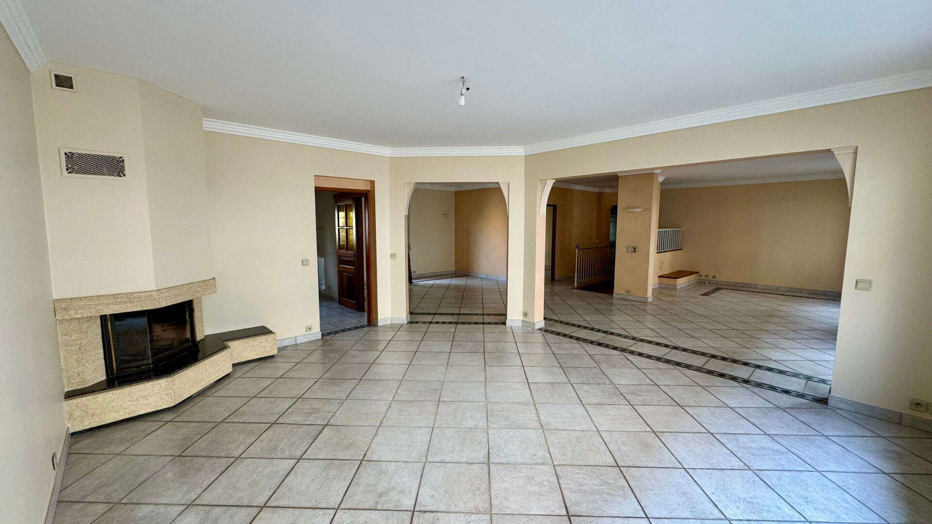 Appartement nu à louer