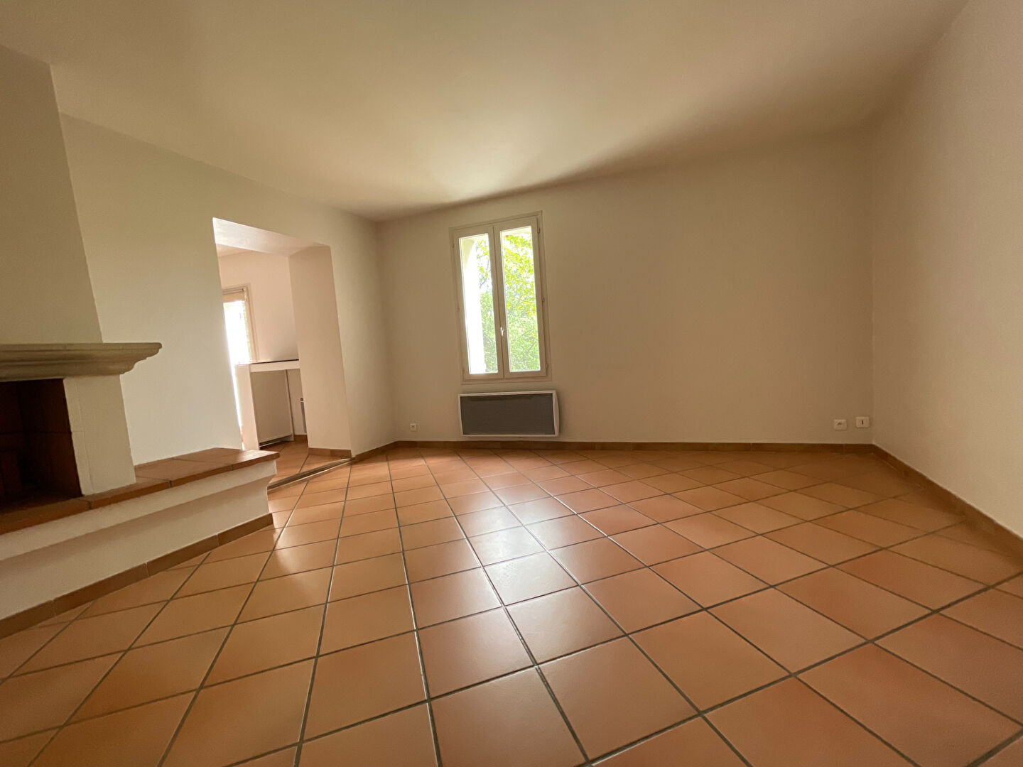 Appartement nu à louer