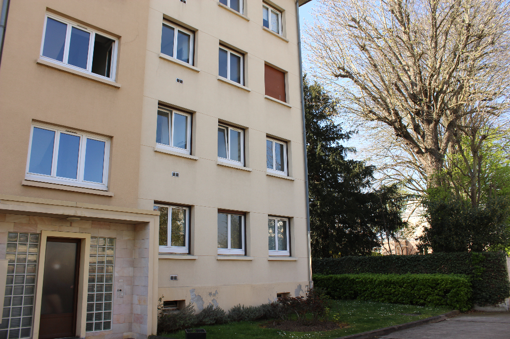 Appartement nu à louer