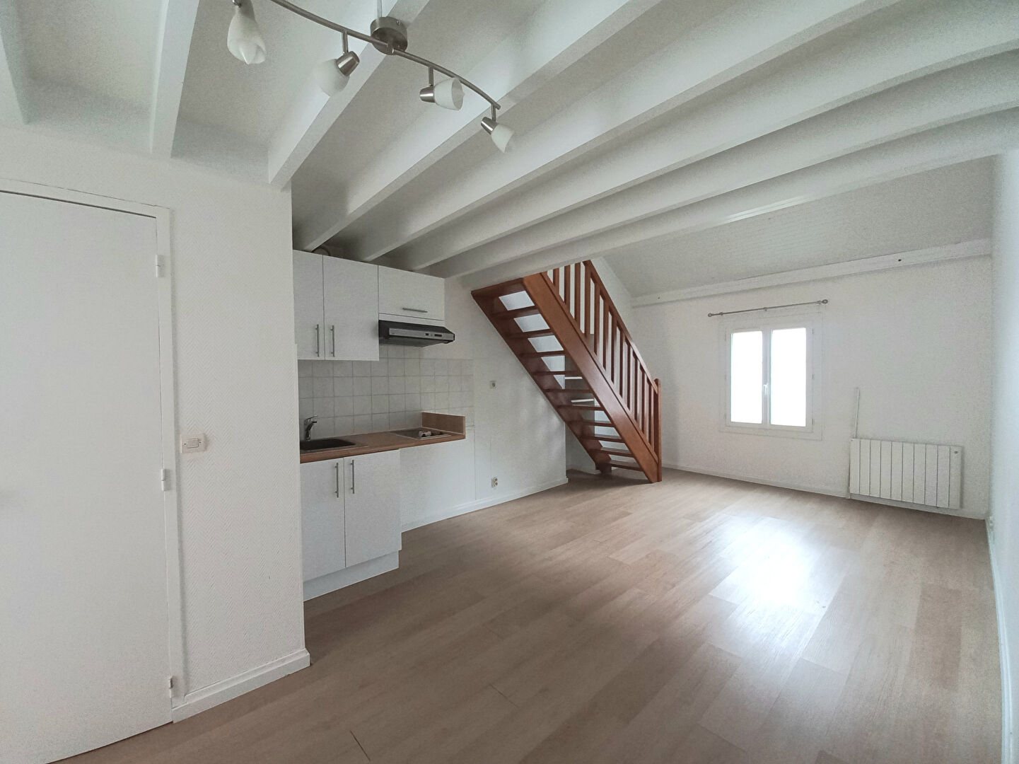 Appartement nu à louer