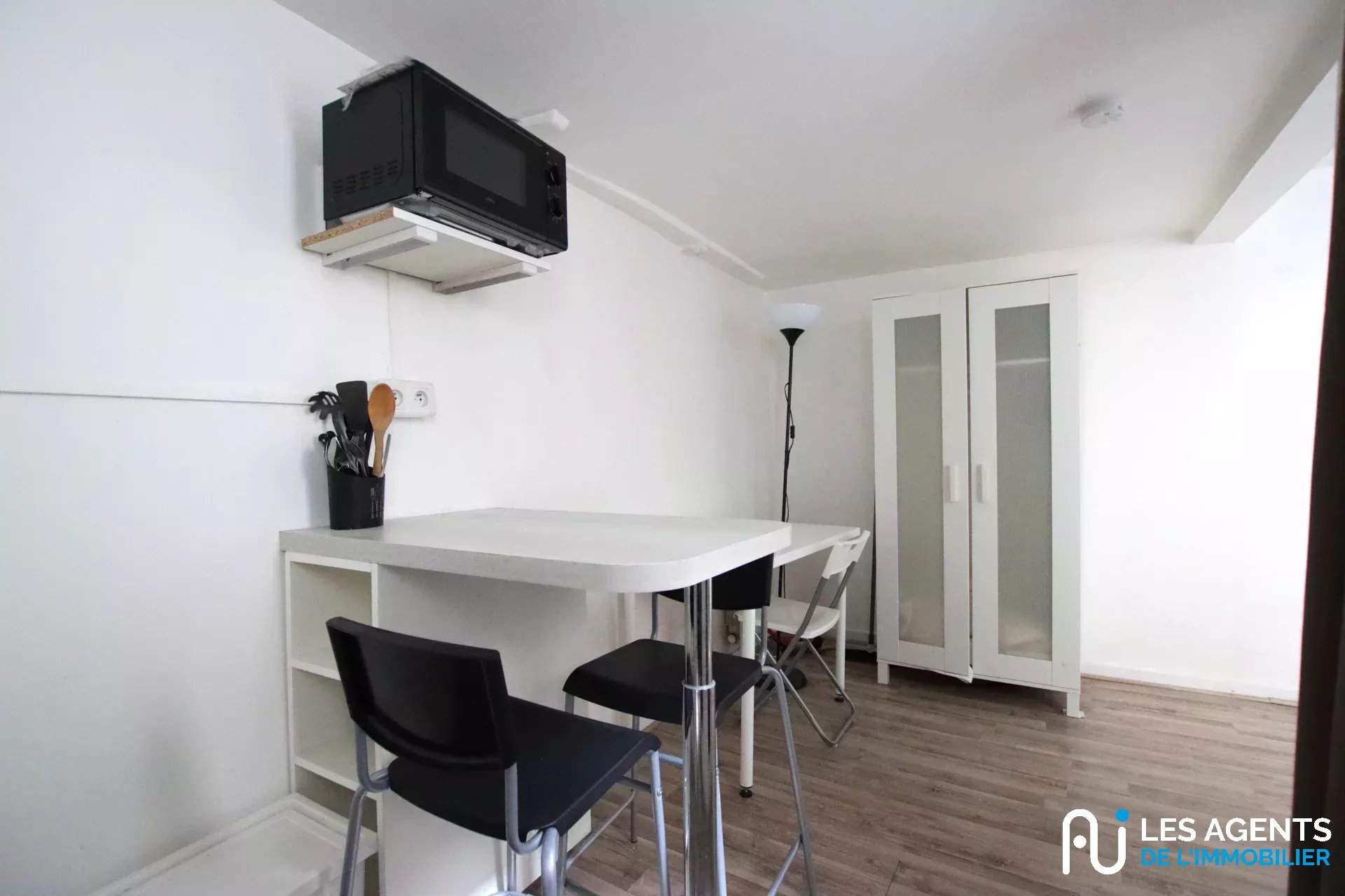 Studio meublé à louer