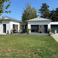 MAISON TYPE 4 AVEC JARDIN A VEIGNE
