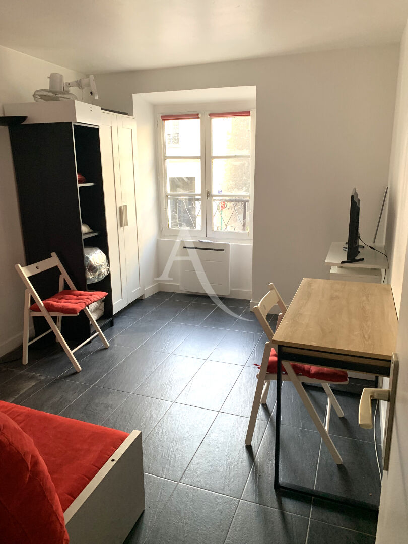 Studio meublé à louer