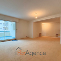 ROYAN CENTRE-VILLE APPARTEMENT TYPE 3 AVEC PARKING PRIVATIF
