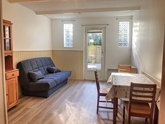 Studio meublé à louer