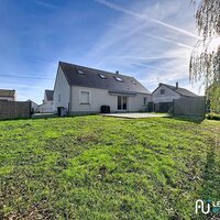 Maison contemporaine de 135 m² à Férolles – Centre-bourg