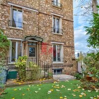 Vanves - Coeur de Ville - Maison Familiale de 209 m2 avec jardin