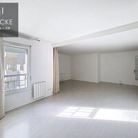 Appartement  4 pièce(s) - 2 chambres - COURBEVOIE