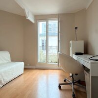 PARIS 13 - STUDIO - 910.00 EUROS - 18.24 M2 - LOGEMENT MEUBLE - 
