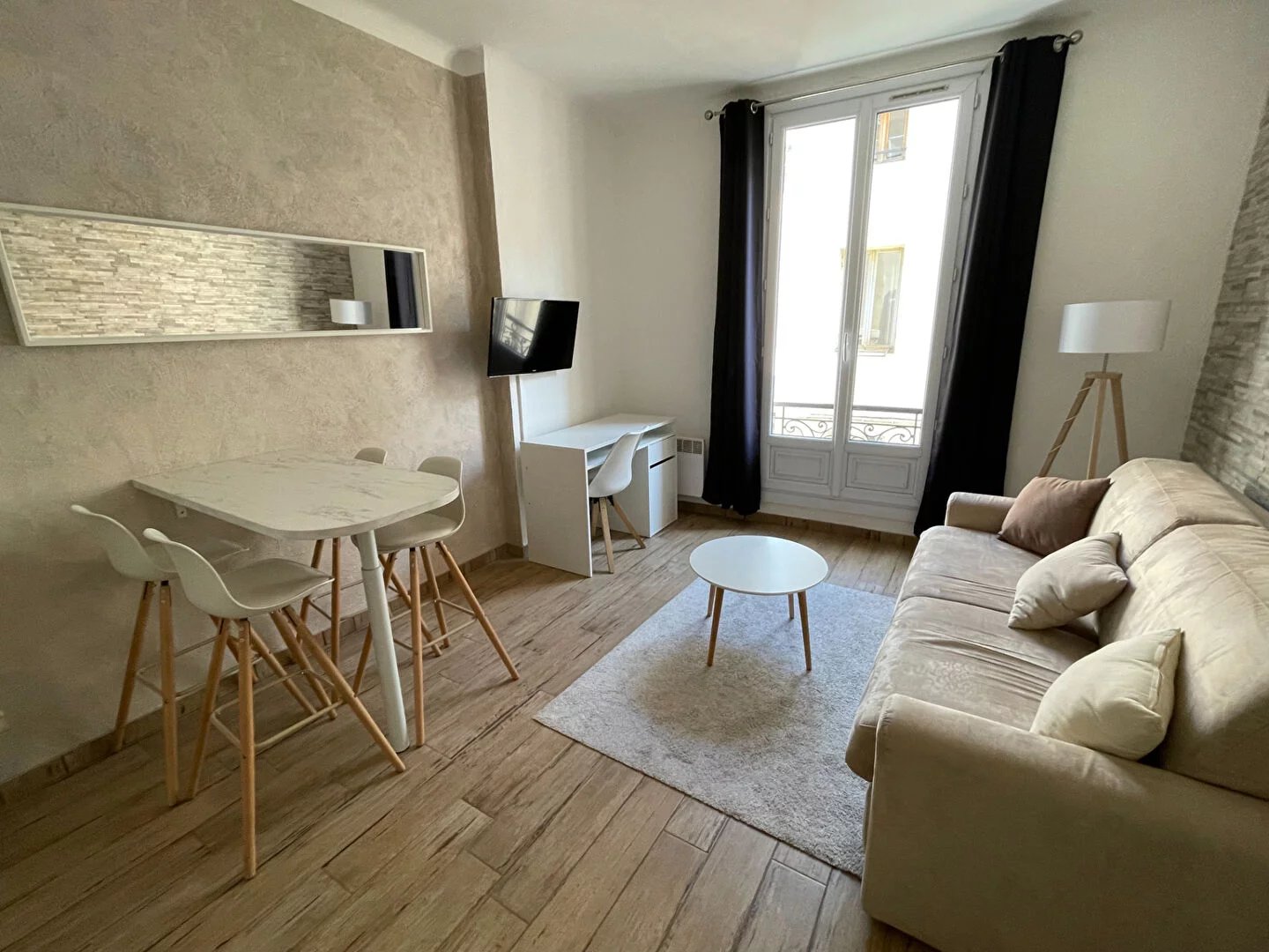 Studio meublé à louer