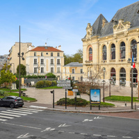 METRO JEAN JAURES FACE AU THEATRE