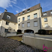 Plein centre de Sceaux - spacieux T2