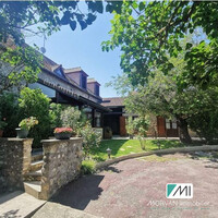 Demeure de charme en pierre 220 m2, 8 pièces